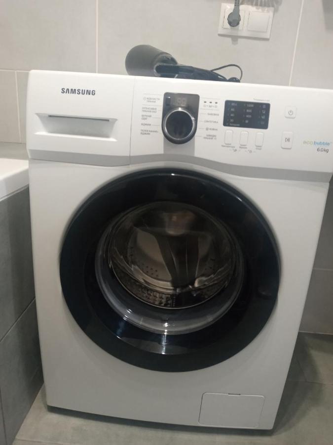Apartment Edelweiss Uzhhorod Bagian luar foto